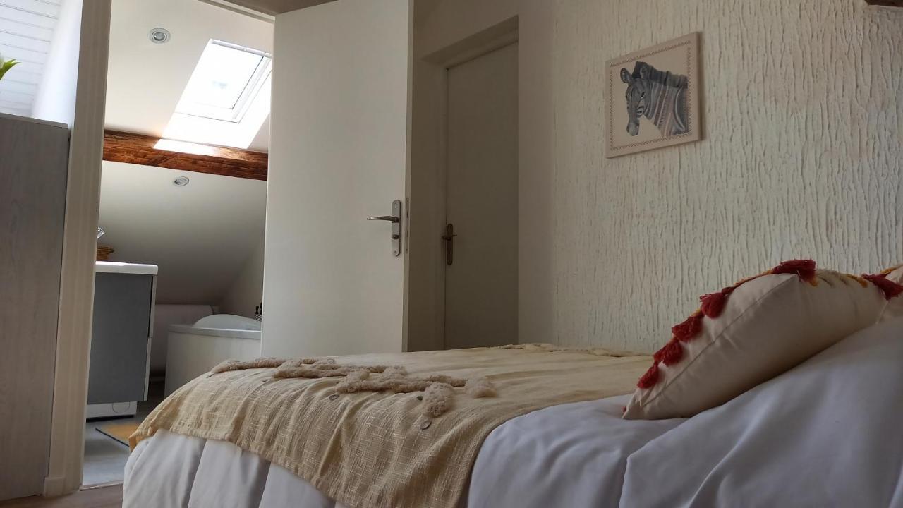 Charmante Maison Cosy A Villabe-Hyper Centre-Gare-Wifi Экстерьер фото